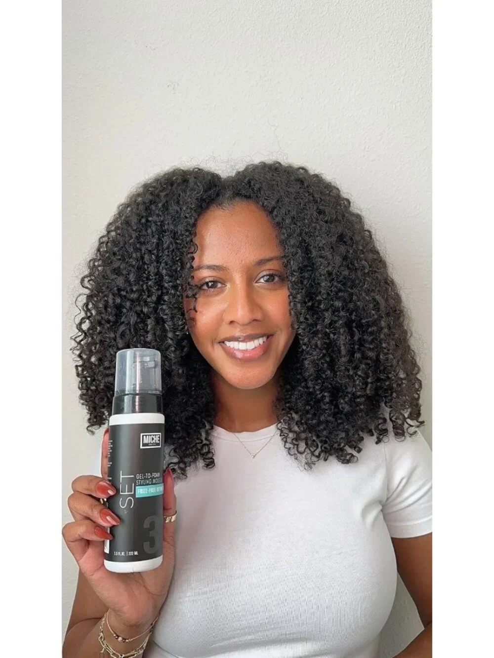 Lightweight Gel to Foam Mousse - Long-Lasting Hold, Frizz Control, All Hair